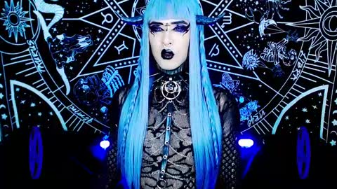 Snapshot of noamy_666 chatting on 02.27.25 caroline online show from 02.27.25