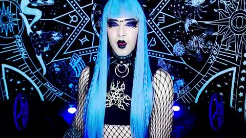 Snapshot of noamy_666 chatting on 02.28.25 caroline online show from 02.28.25