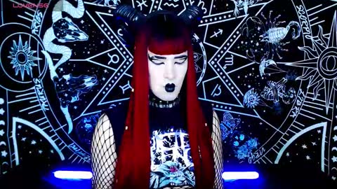 Snapshot of noamy_666 chatting on 09.16.25 caroline online show from 09.16.25