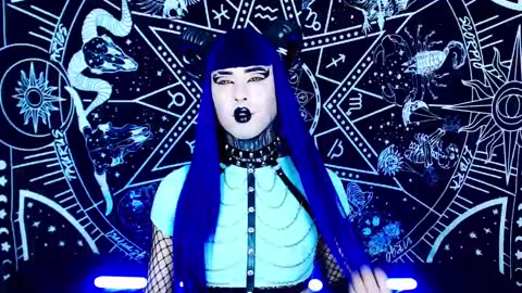 Snapshot of noamy_666 chatting on 09.20.25 caroline online show from 09.20.25