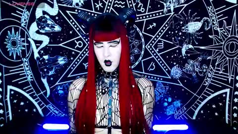 Snapshot of noamy_666 chatting on 09.26.25 caroline online show from 09.26.25