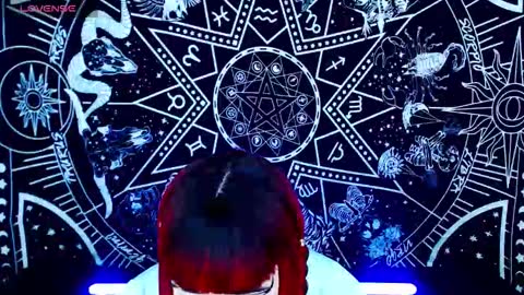 Snapshot of noamy_666 chatting on 10.01.25 caroline online show from 10.01.25