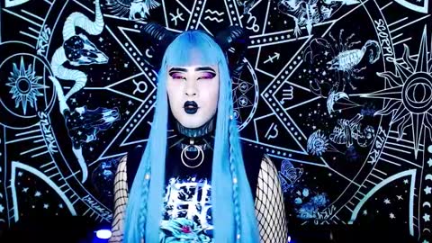 Snapshot of noamy_666 chatting on 11.12.25 caroline online show from 11.12.25