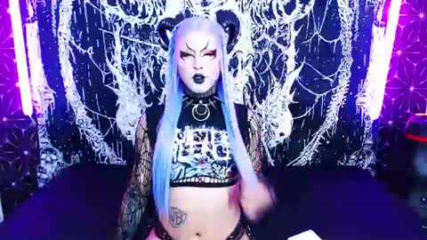 caroline online show from 06.17.26