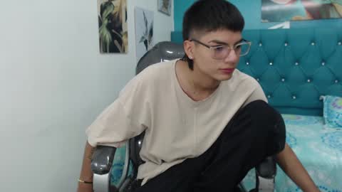 Noha Scott online show from 12.04.24