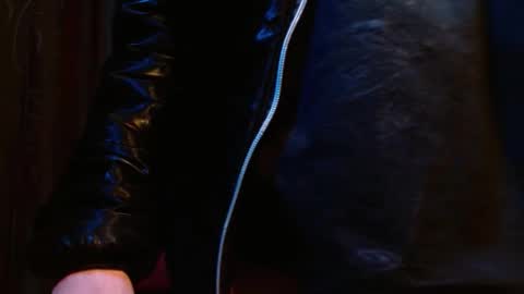 Noha Thomson online show from 11.07.25