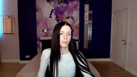 NoirDiva online show from 04.06.26