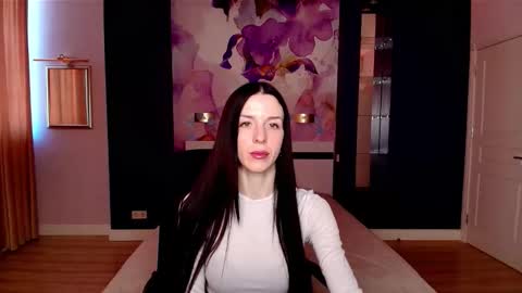 NoirDiva online show from 04.13.26