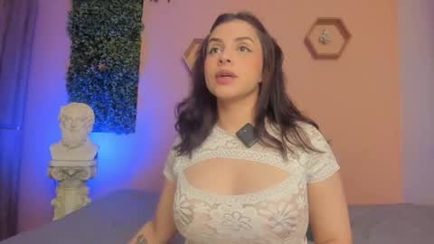 Snapshot of noirselene chatting on 05.06.26 -help me to reach 100 thumbs up online show from 05.06.26