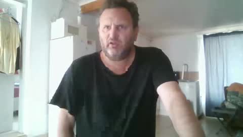 Snapshot of nollie244 chatting on 10.05.25 Nollie online show from 10.05.25