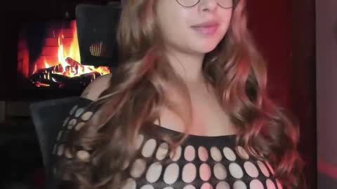 Ara online show from 12.16.25