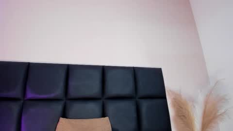 Nora Da Silva online show from 02.05.26