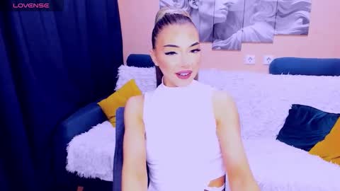 Snapshot of norasun chatting on 11.14.25 NoraSun online show from 11.14.25