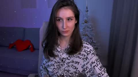 Snapshot of north_valkyrie chatting on 02.13.25 Hazel online show from 02.13.25