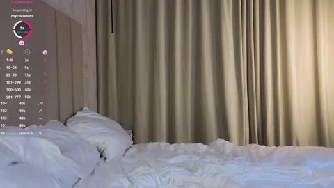 Snapshot of northern_gracia chatting on 12.19.24 Gracia 150 online show from 12.19.24