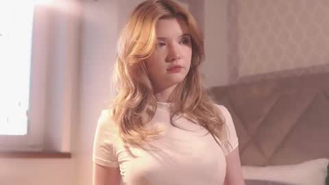 Snapshot of northern_gracia chatting on 10.03.25 Gracia 150 online show from 10.03.25