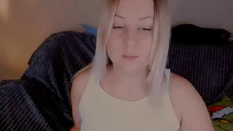 Snapshot of not_nakedcat chatting on 09.25.25 hi glad to chat online show from 09.25.25