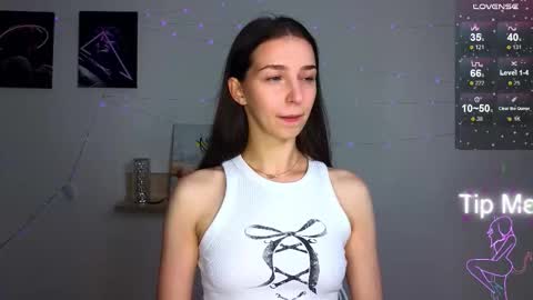 Hello My name is Helene NTMU  Finger up if u like what u see online show from 09.13.25