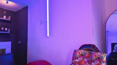 Nova Salvatore online show from 04.09.26