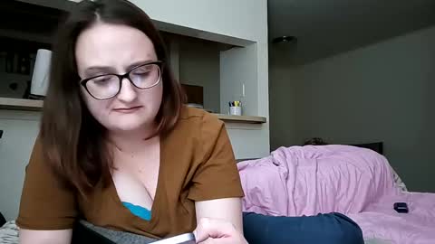 Snapshot of novarose233609 chatting on 01.22.25 novarose233609 online show from 01.22.25