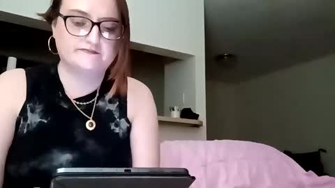 Snapshot of novarose233609 chatting on 01.26.25 novarose233609 online show from 01.26.25