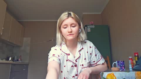 Snapshot of novastoyer chatting on 03.26.26 Mia Blake online show from 03.26.26