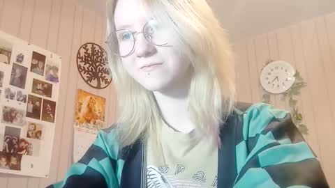 Sari  It is my first day  online show from 02.07.26