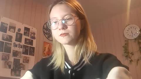 Sari  It is my first day  online show from 02.09.26