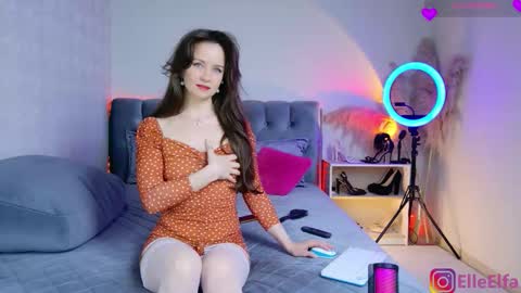 Snapshot of nudeella chatting on 10.03.25 ElfaElle Im online .Wednesday Thursday Friday Saturday Sunday from 10pm to 2am GMT3 online show from 10.03.25
