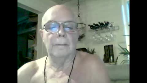 Snapshot of nudistjavist chatting on 12.12.24 Haky online show from 12.12.24