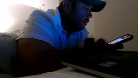 Snapshot of nuttincowboy727272 chatting on 05.18.26 nuttincowboy727272 online show from 05.18.26