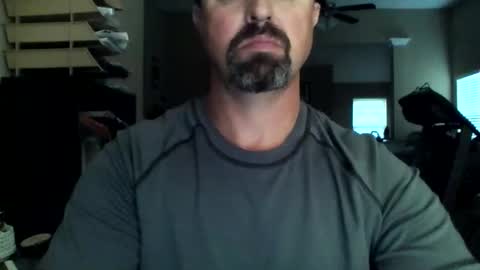 nvrenuff1979 online show from 04.15.26