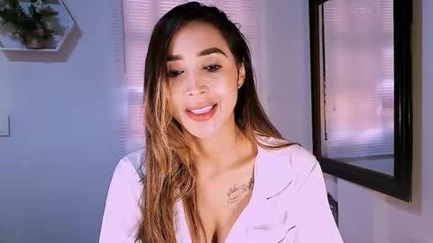 Nycole online show from 03.04.26