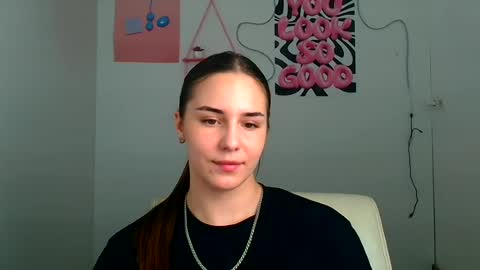 Snapshot of nykara chatting on 06.18.26 Nykara online show from 06.18.26