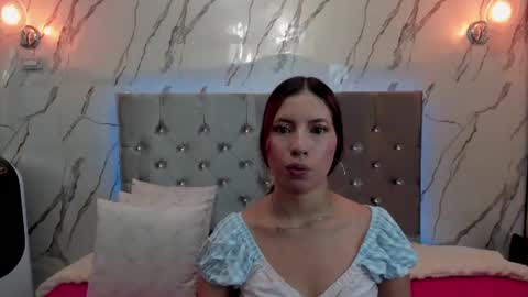 xionela gates online show from 07.21.26
