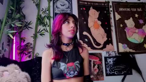 Snapshot of nyx_nayla chatting on 04.20.26 online show from 04.20.26