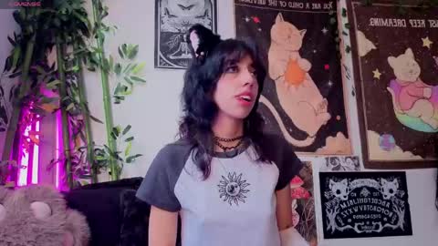 Snapshot of nyx_nayla chatting on 06.05.26 online show from 06.05.26