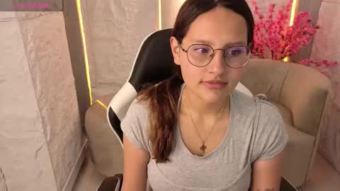 Snapshot of nyx_tamy_tx chatting on 09.27.25 Online 800 to 1400 online show from 09.27.25