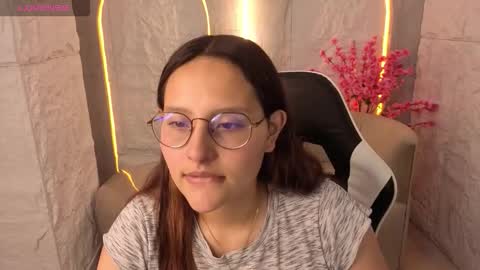 Snapshot of nyx_tamy_tx chatting on 10.08.25 Online 800 to 1400 online show from 10.08.25