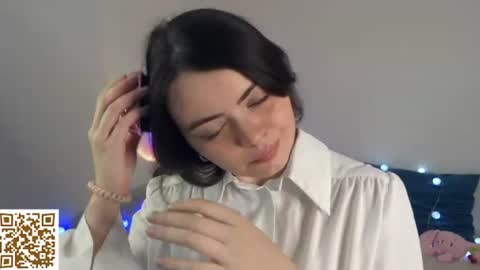 Polly online show from 07.30.26