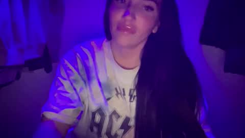 Snapshot of oceanxalara22_xo chatting on 10.21.25 A L A R A online show from 10.21.25