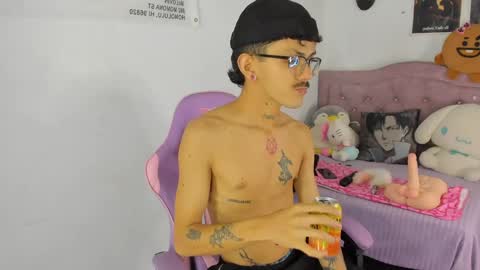 Snapshot of ocsanis69 chatting on 05.19.26 Cris online show from 05.19.26