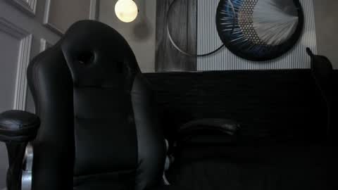 independent model online show from 12.03.24