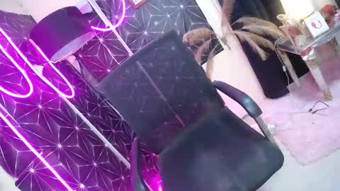 Snapshot of octaviayuki chatting on 05.09.26 Kyla online show from 05.09.26