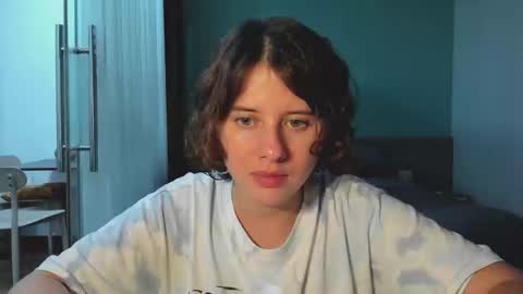 Evie online show from 12.10.24