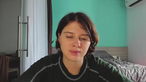 Evie online show from 12.13.24