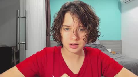 Evie online show from 12.16.24