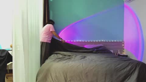 Evie online show from 01.06.25