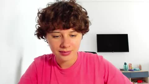 Evie online show from 03.06.26