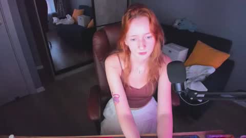 Call me Bee online show from 09.12.25